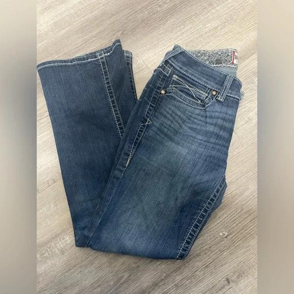 Ariat Women's ๐ข๐Blue Boot Cut Jeans with Stylish Stitching, size 28 (EUC$ - Picture 9 of 14